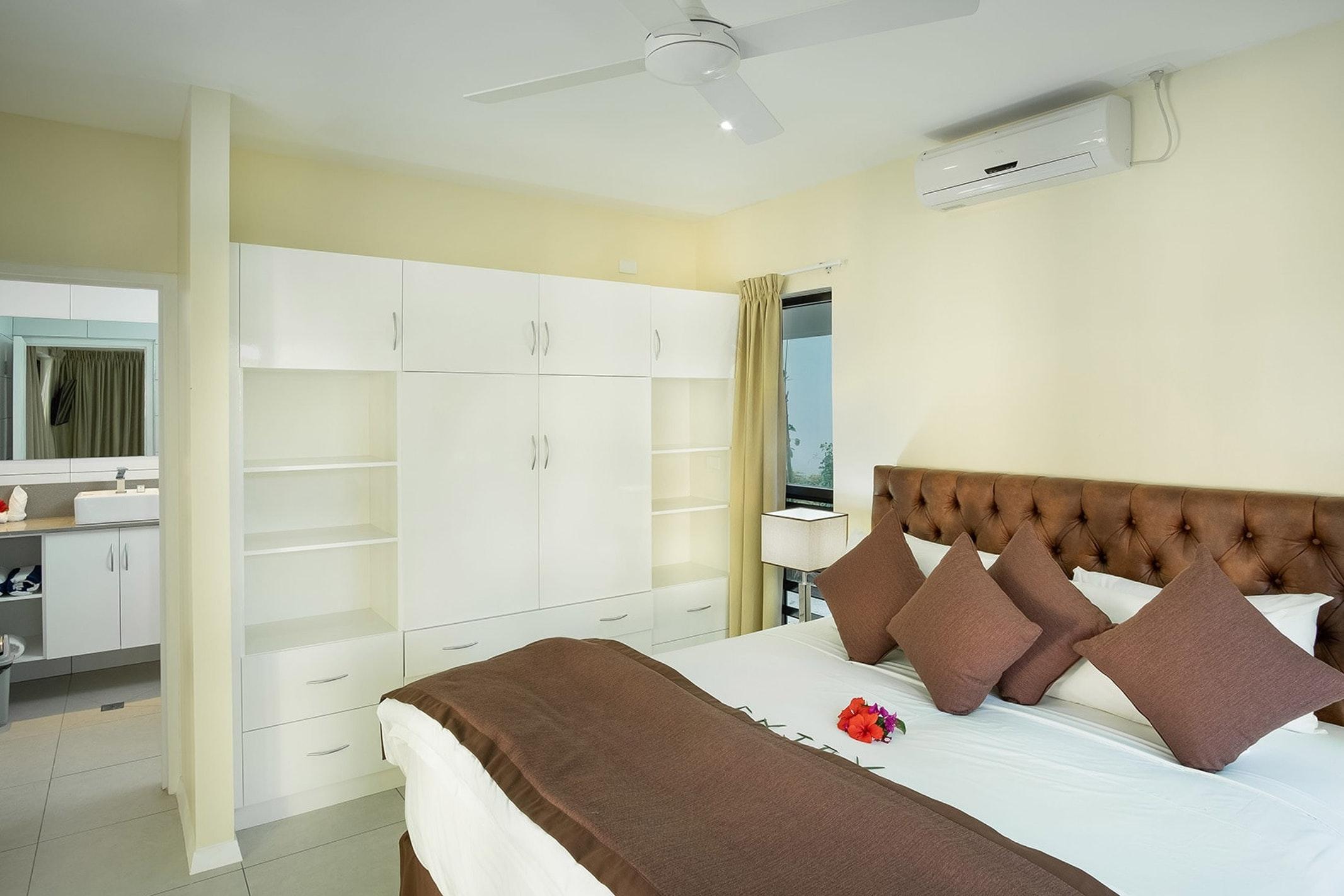 First Landing Beach Resort & Villas Lautoka Esterno foto