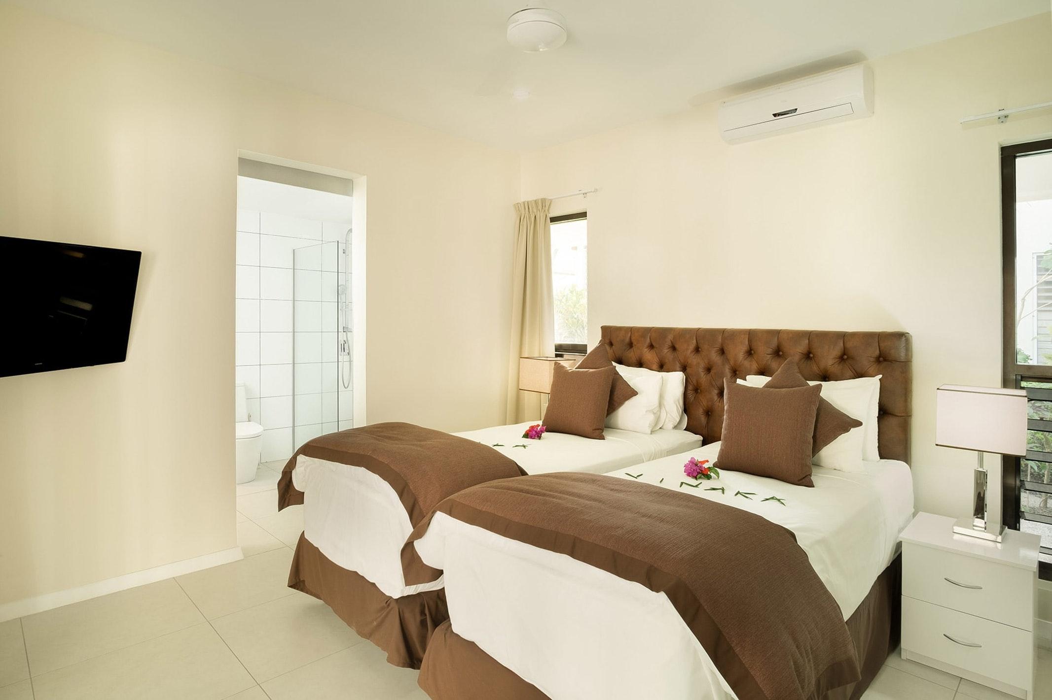 First Landing Beach Resort & Villas Lautoka Esterno foto