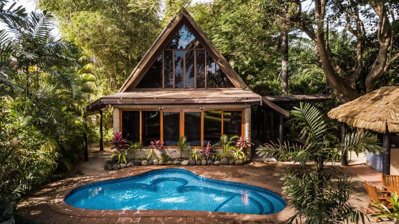 First Landing Beach Resort & Villas Lautoka Esterno foto