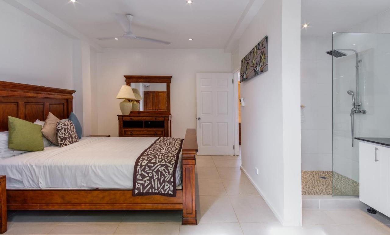 First Landing Beach Resort & Villas Lautoka Esterno foto