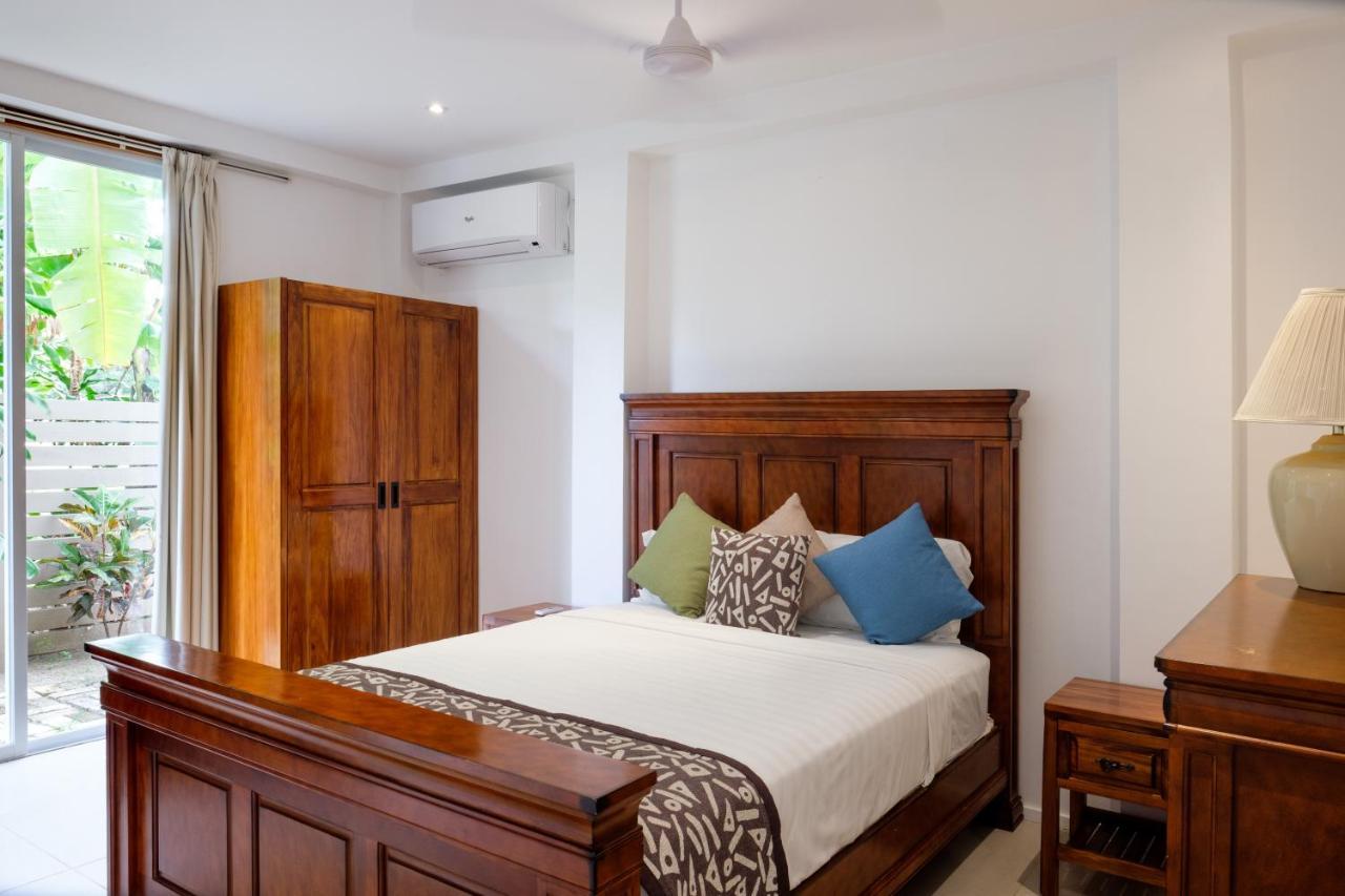 First Landing Beach Resort & Villas Lautoka Esterno foto