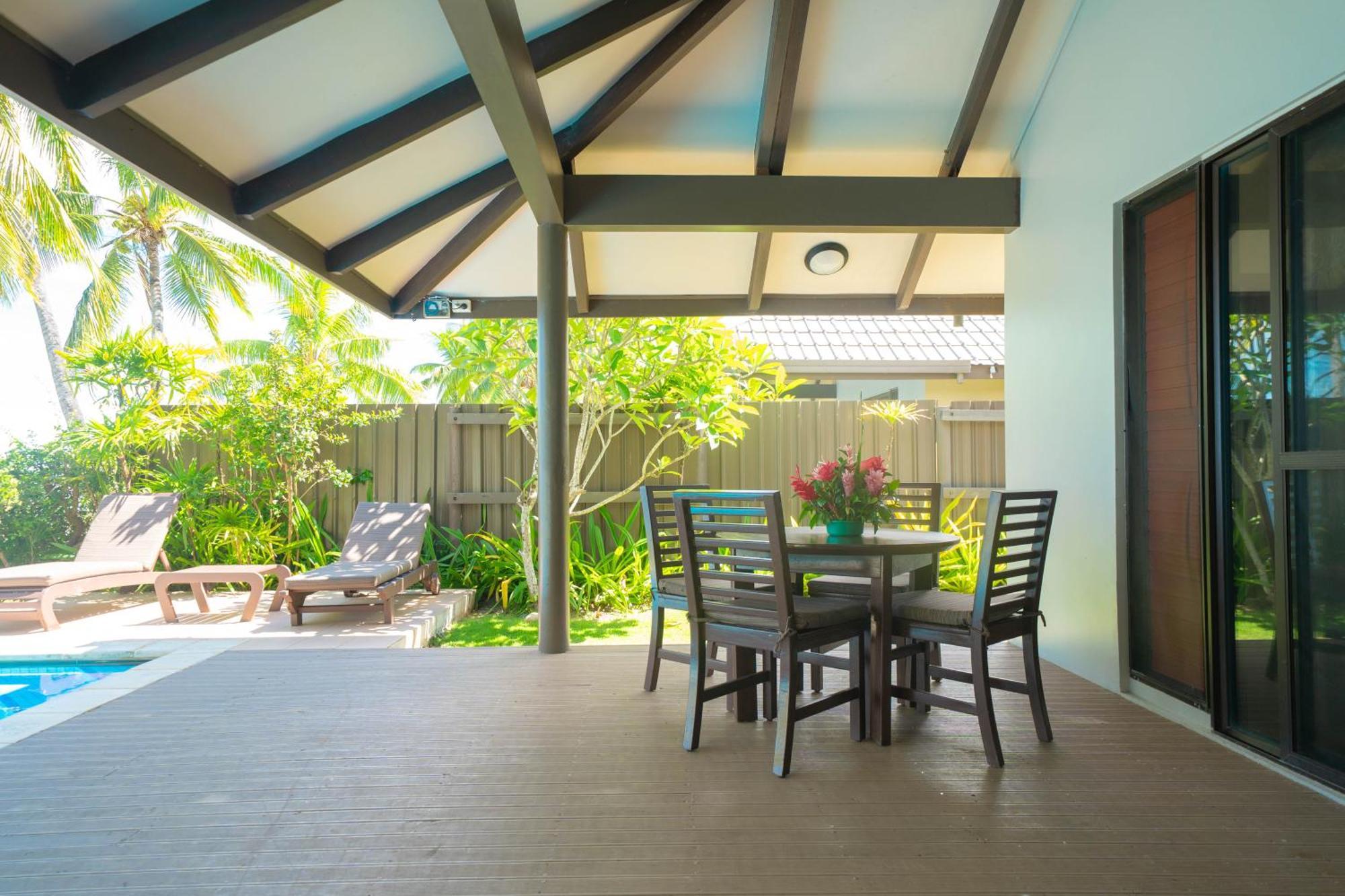 First Landing Beach Resort & Villas Lautoka Esterno foto