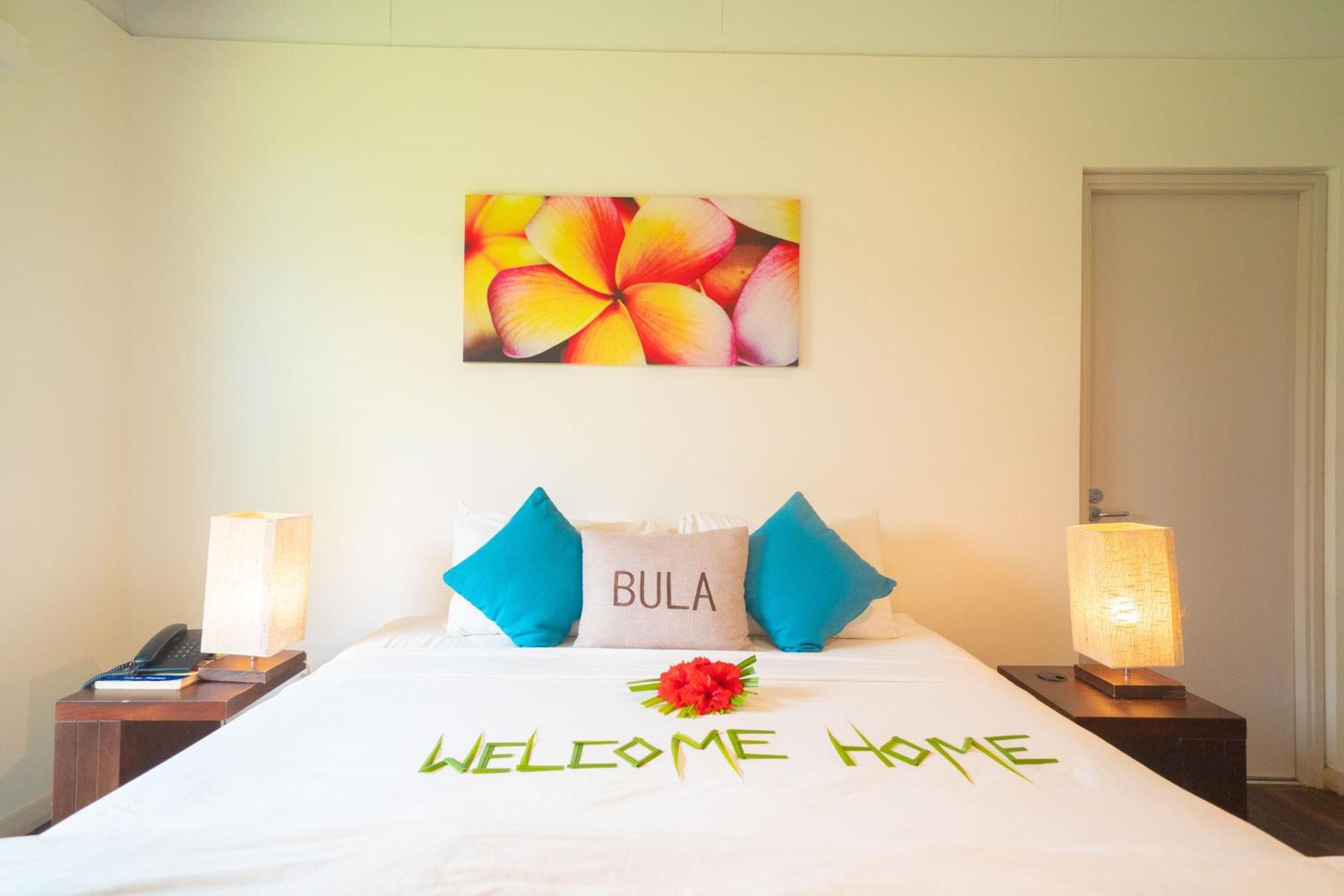 First Landing Beach Resort & Villas Lautoka Esterno foto