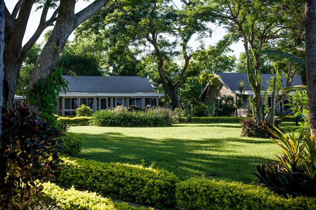 First Landing Beach Resort & Villas Lautoka Esterno foto