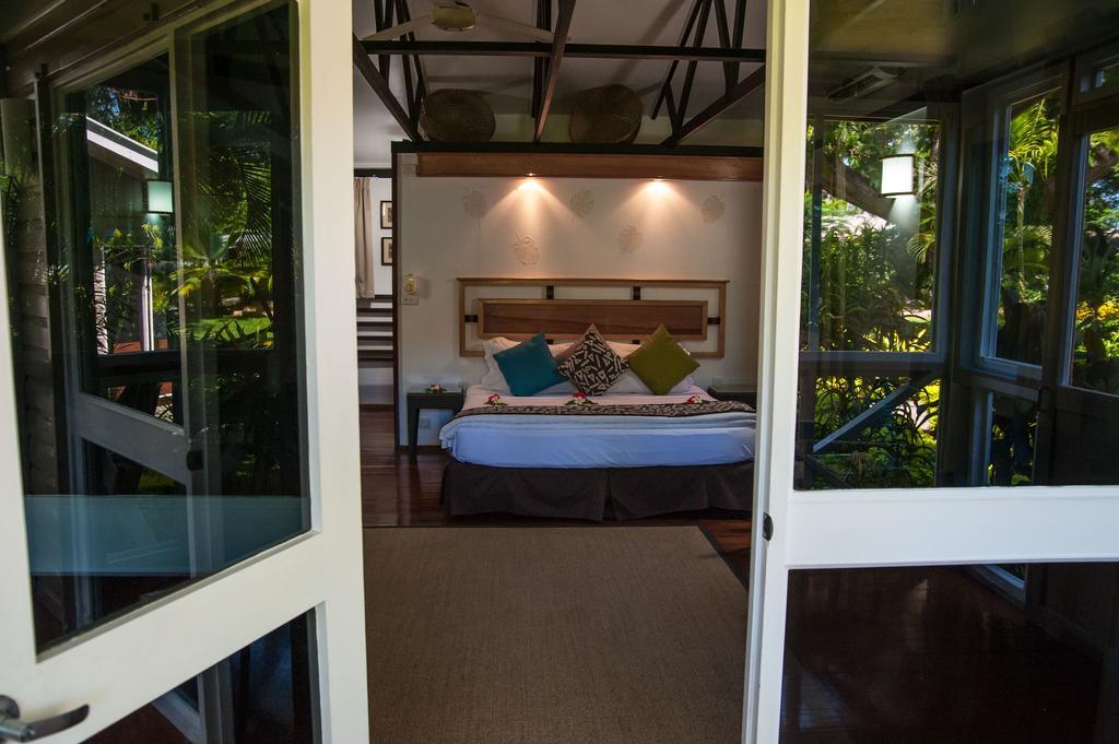First Landing Beach Resort & Villas Lautoka Esterno foto