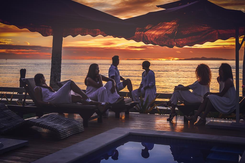 First Landing Beach Resort & Villas Lautoka Esterno foto