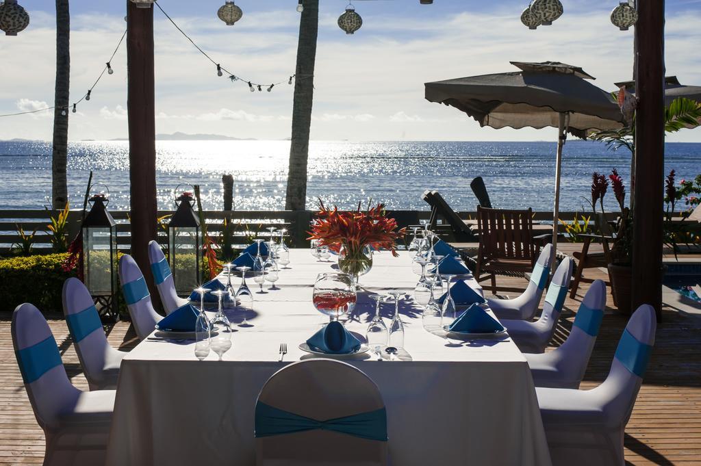First Landing Beach Resort & Villas Lautoka Esterno foto