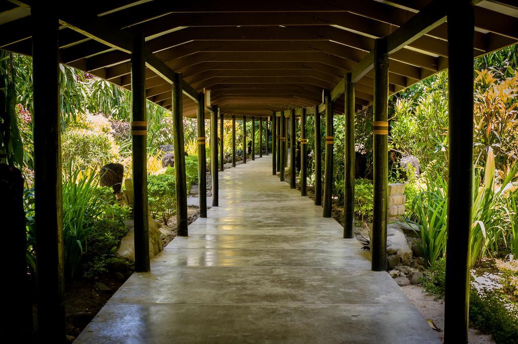 First Landing Beach Resort & Villas Lautoka Esterno foto
