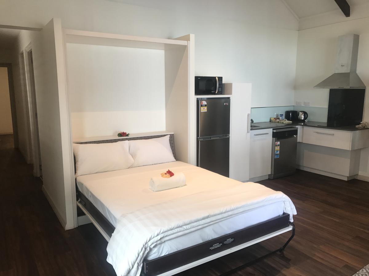 First Landing Beach Resort & Villas Lautoka Esterno foto