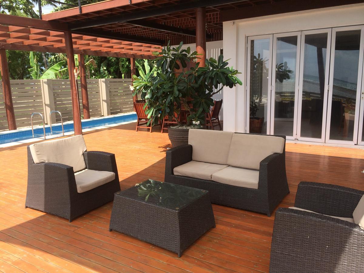 First Landing Beach Resort & Villas Lautoka Esterno foto