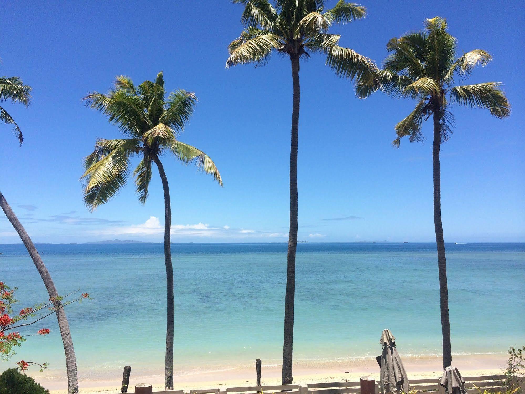 First Landing Beach Resort & Villas Lautoka Esterno foto